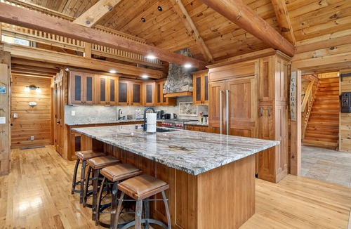 Ovid House | Blue Heron Lodge- Lakefront luxury with boat dock