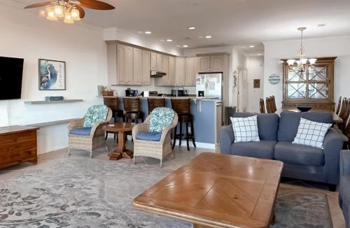 White Sands House | Blue Heron's Nest