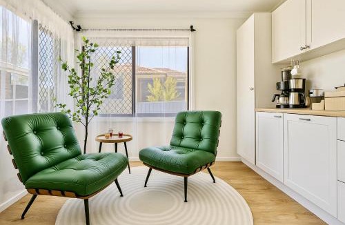 Nowra House | Blue Horizon House with Private Pool. Pet Friendly