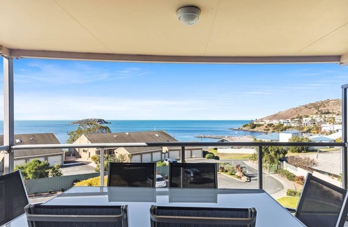 Encounter Bay House | Blue Horizon -Unit 5, 2 Solway Crescent, Encounter Bay