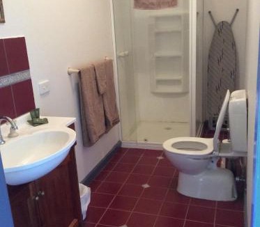 Mount Cole House | Blue House at Mountainside Wines