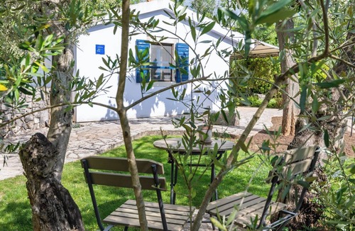 Sveti Ivan Dobrinjski House | Blue House by Interhome