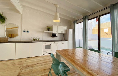 Provencals del Poblenou House | Blue house. House with private pool. Next to the beach