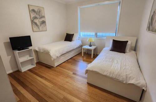 Cobram House | Blue House on Murray River