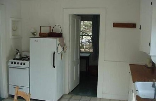 Deer Isle Cottage | Blue House - Private Location