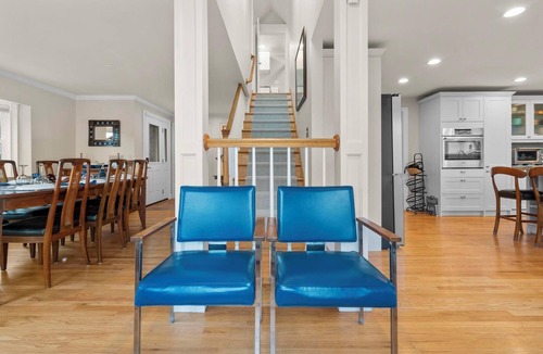 Westbrook Center House | Blue House - Steps from the Beach