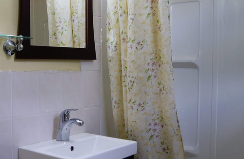Otonabee-South Monaghan Hotel | Blue Jay Motel