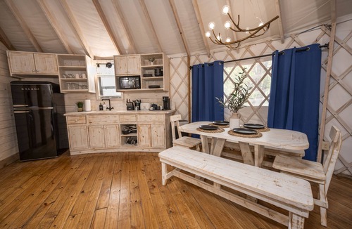 Bandera Cabin | Blue Jay Yurt/Private Hot Tub/Cold A/C!/River Access/Close to Town!