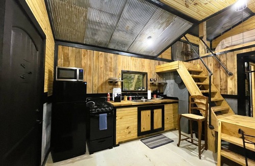 Powell Cabin | Blue Jean Cabin