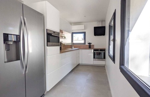 Colombiers House | Blue Lagoon