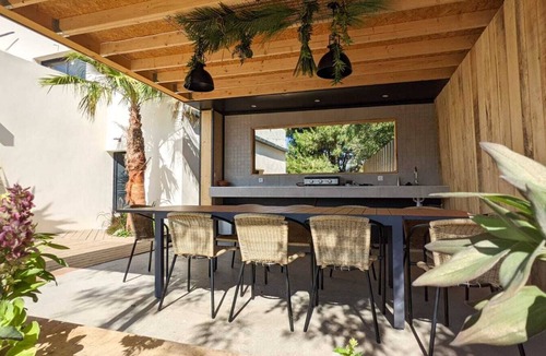 Colombiers House | Blue Lagoon