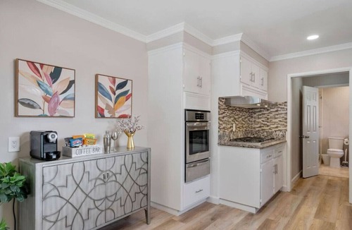 Montebello House | Blue Lagoon | Pool | Games | Close to DT