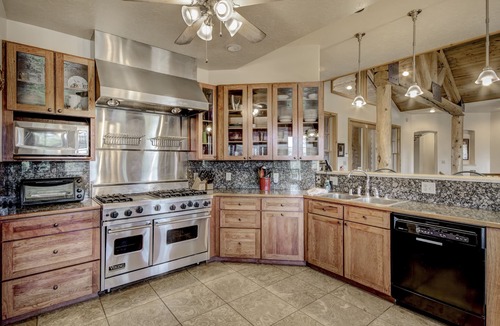 Ruidoso Cabin | Blue Lake Lodge | Pet Friendly, Views, Hot Tub