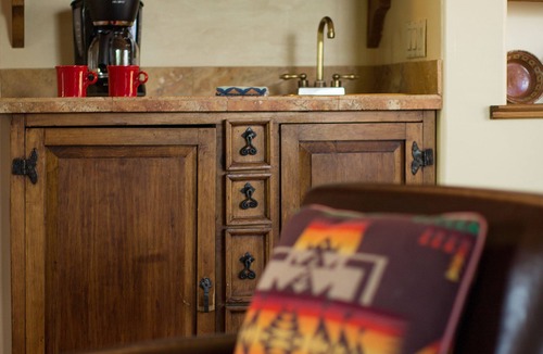 Hesperus Bed & Breakfast | Blue Lake Ranch