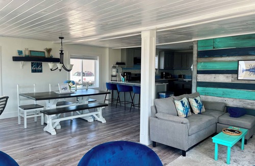 Summerside House | Blue Lobster Summerside Harbour