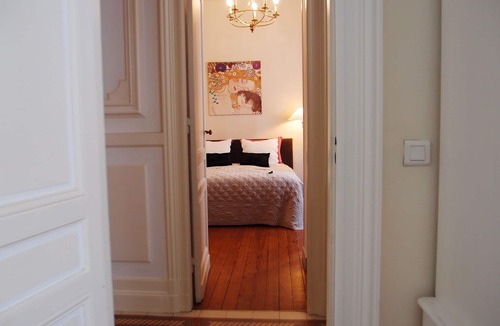 Saint Genes Bed & Breakfast | Blue Lodge in Bordeaux