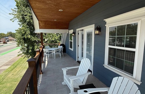 Broken Arrow House | Blue Loft on Main is walking distance to the Downtown Rose District