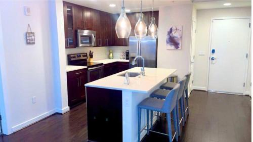 North Buckhead Apartment | Blue Luxe-Highrise, Balcony, Year-round Pool, City View!