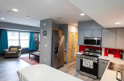 West Columbia House | Blue Magnolia Oasis