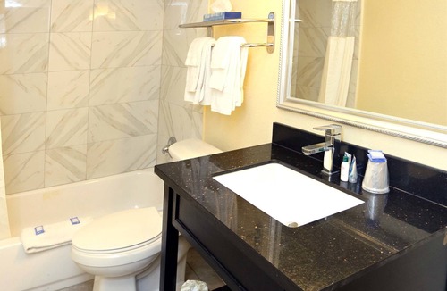Northeast Virginia Beach Hotel | Blue Marlin Inn & Suites