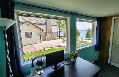 Colpoys Bay Cottage | Blue Moon Cottage