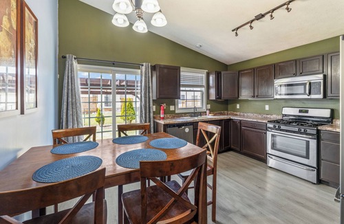 Bloomington House | Blue Moon Ranch in Bloomington