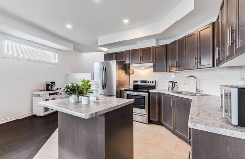 The Blue Mountains House | Blue Mountains 3BR Getaway | Near Trails & Beach