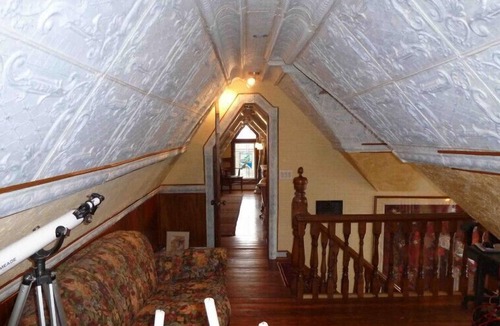 Eugenia Ski Chalet | Blue Mountain Country Estate - BACK HALF SEASONAL RENTAL