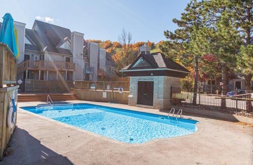 Craigleith Apartment | Blue Mountain Creekside Studio at North Creek Resort