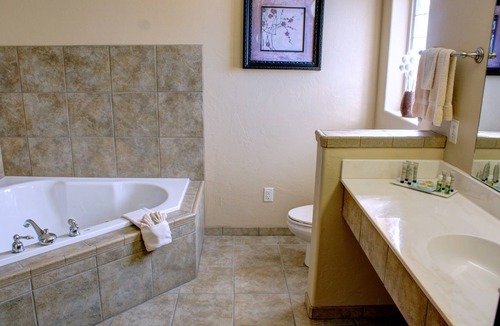 Rangely Hotel | Blue Mountain Inn And Suites