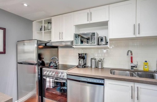 Craigleith Apartment | Blue Mountain Luxury Studio