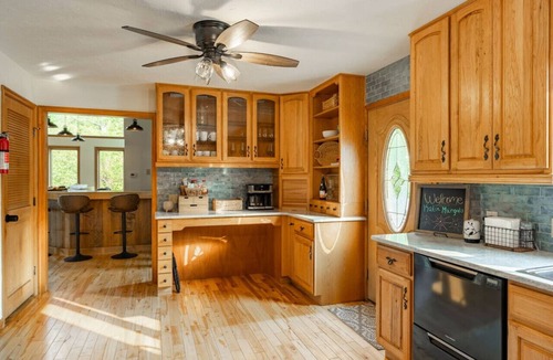 Mount Aetna House | Blue mountain retreat