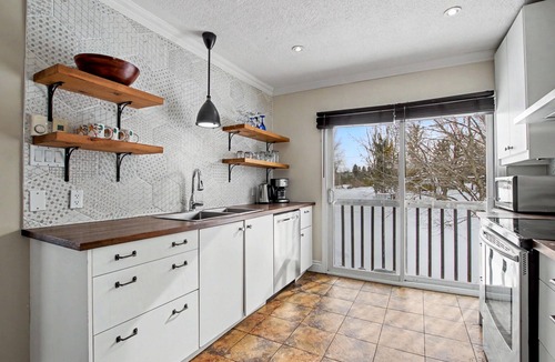 Swiss Meadows Cottage | Blue Mountain Ski-Out Chalet, 6 Bedrooms, Sleeps 16, Fire Pit