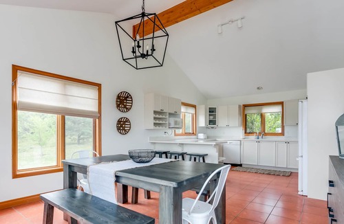 Meaford Cottage | Blue Mountain ★ Ski ★ Sauna ★ Fire Pit ★ Hot tub