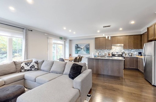 The Blue Mountains Villa | Blue Mtn Townhome w/Summer Pool!