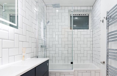 Westbourne Apartment | Blue Notes – One Bedroom in Westbourne Park