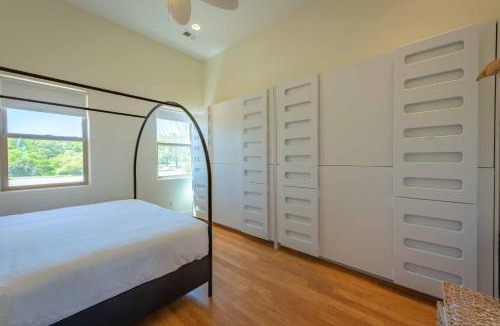 Bradley House | Blue Oak Oasis At Lake Naci