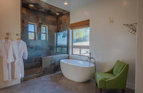 Bradley House | Blue Oak Oasis