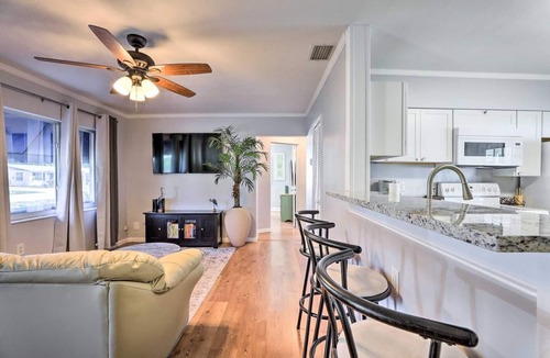 Bayshore Gardens House | Blue Oasis 5512, Your Private Getaway