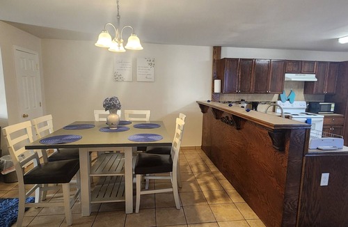 Edinburg House | Blue Oasis: Central Escape