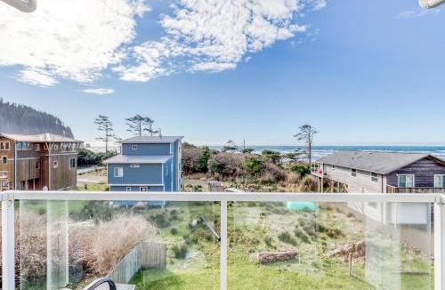 Cape Meares House | Blue Ocean Beauty
