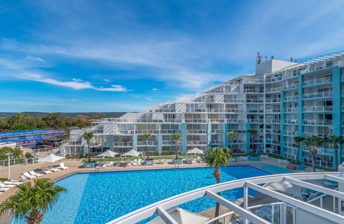 Ettalong Beach House | Blue Ocean - Ettalong Beach Resort