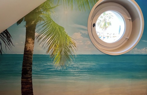 Hyeres City Centre Apartment | Blue Palm, Mansion, Beauregard Villa