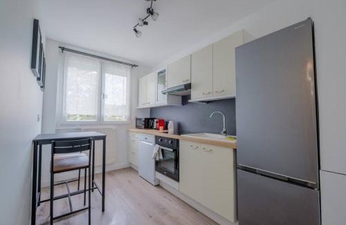 Courlancy Apartment | Blue Paradise
