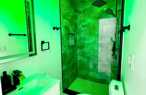 West Palm Beach House | Blue pearl suite