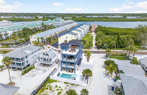 Indian Shores House | Blue Pearl