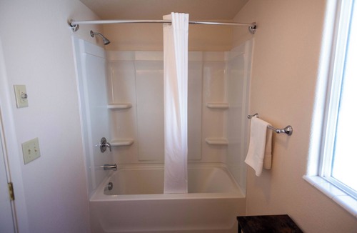 Panguitch Hotel | Blue Pine Motel