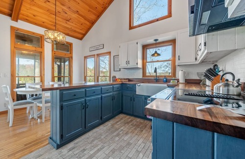 Morganton Cabin | Blue Ridge Bliss- Blue Ridge GA
