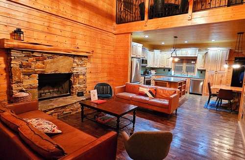 Hidden Lake Cabin | Blue Ridge Everest Retreatnn