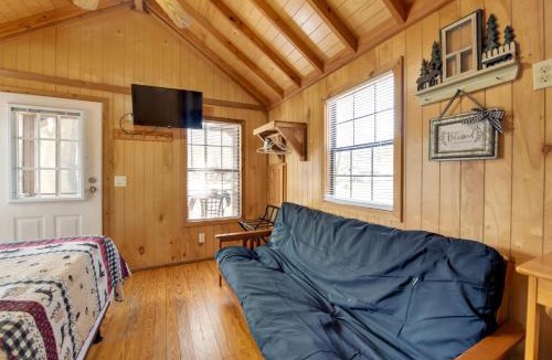 Waynesville Apartment | Blue Ridge Getaway! Studio with Resort Amenities